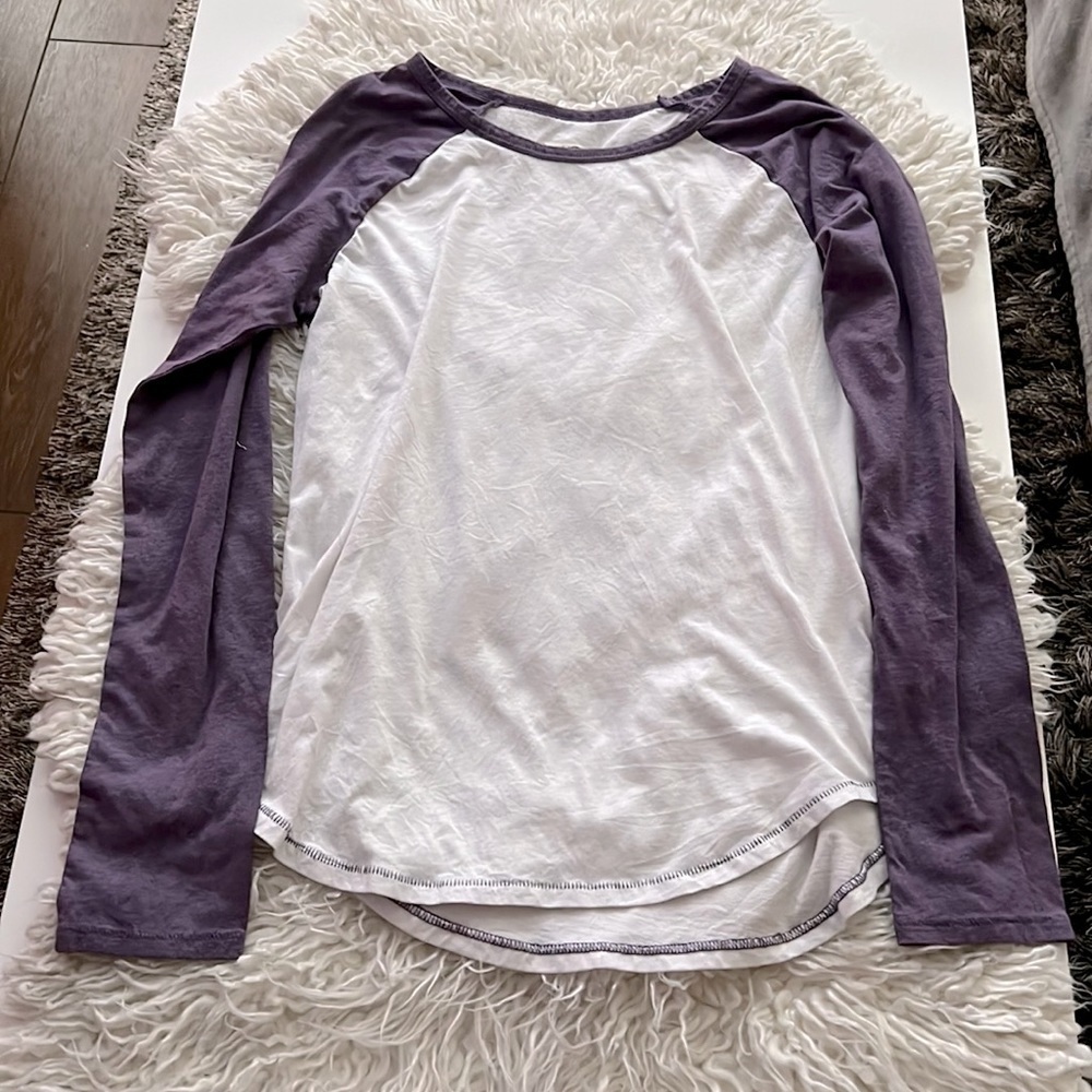 Super Cute & Soft Ugg Purple & White Baseball Shirt Sz Xs